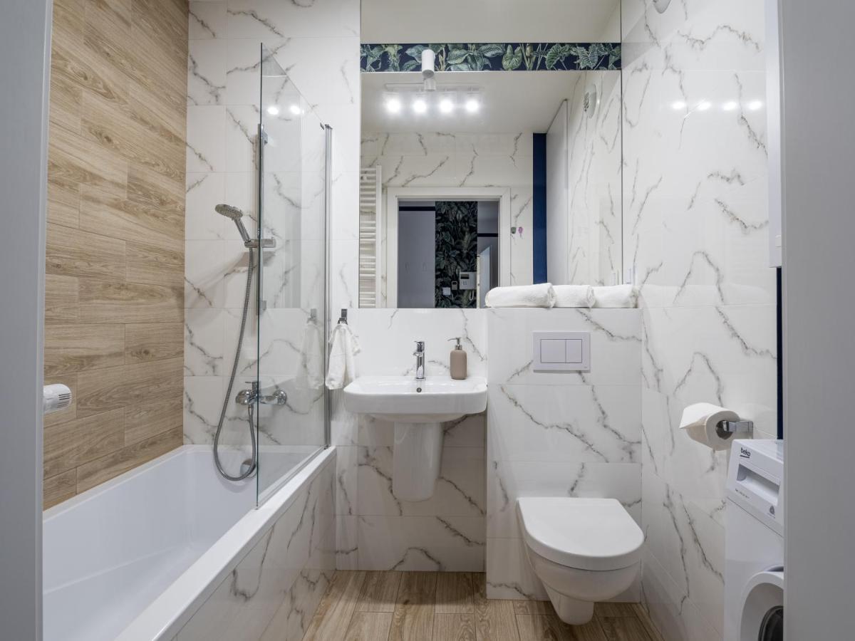 Enes Apartments Softy Lofty 4 วรอตซวาฟ ภายนอก รูปภาพ